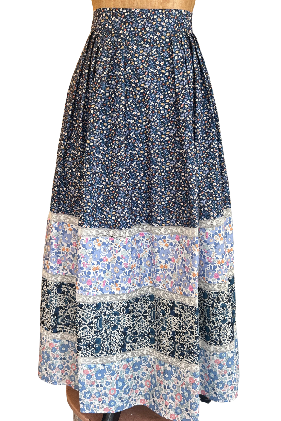 Amy Skirt CocoWolf Collab