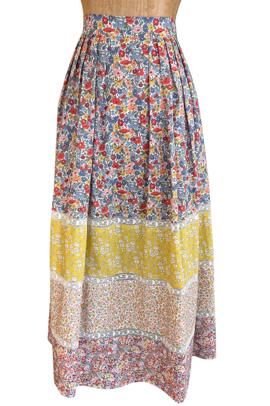 Amy Skirt CocoWolf Collab