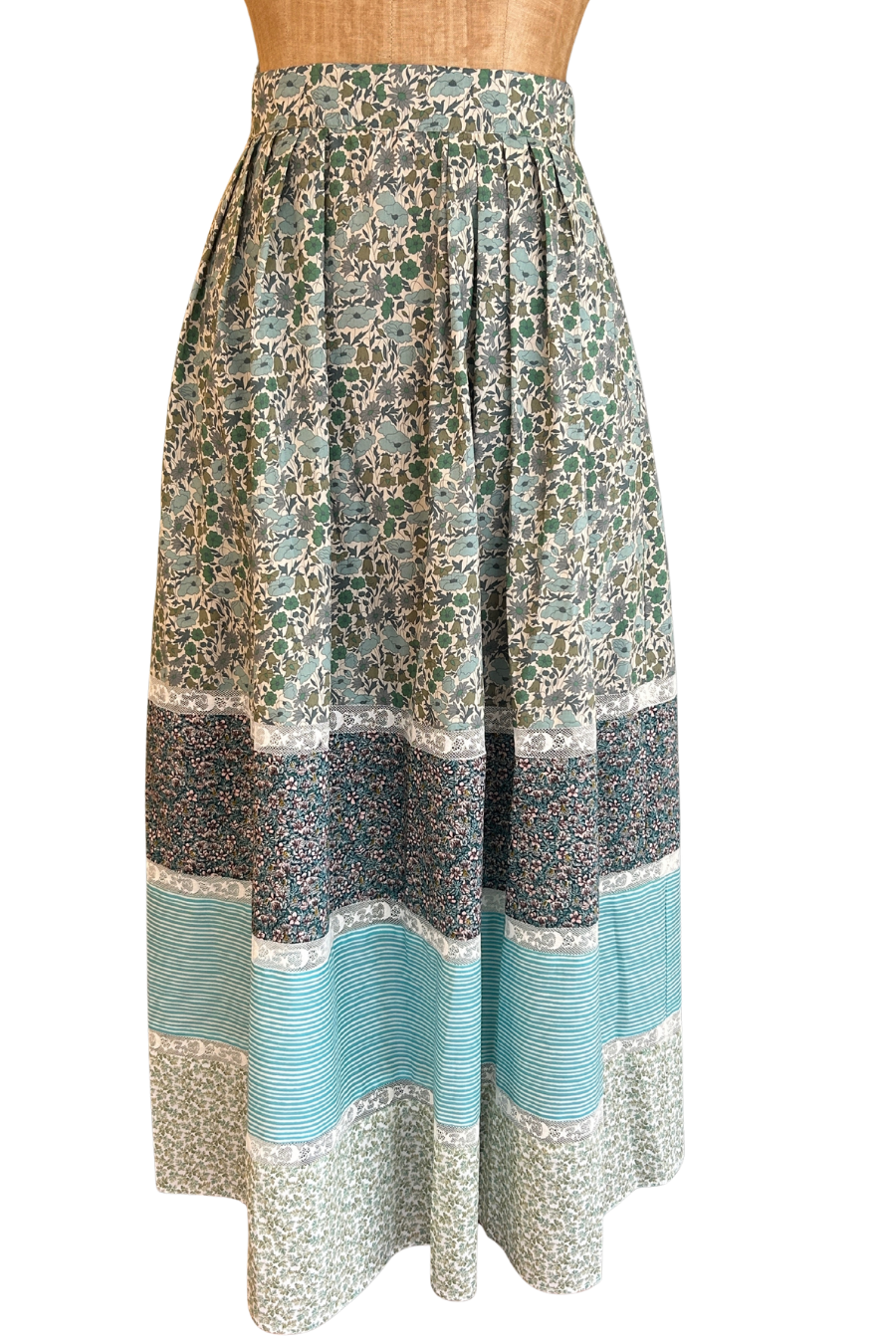Amy Skirt CocoWolf Collab