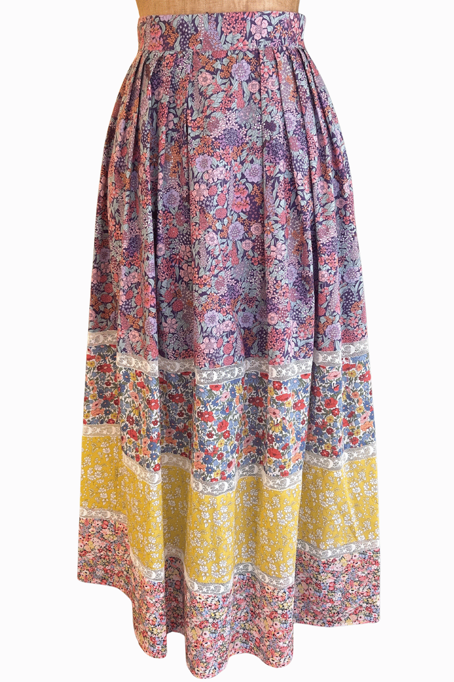 Amy Skirt CocoWolf Collab - O Pioneers