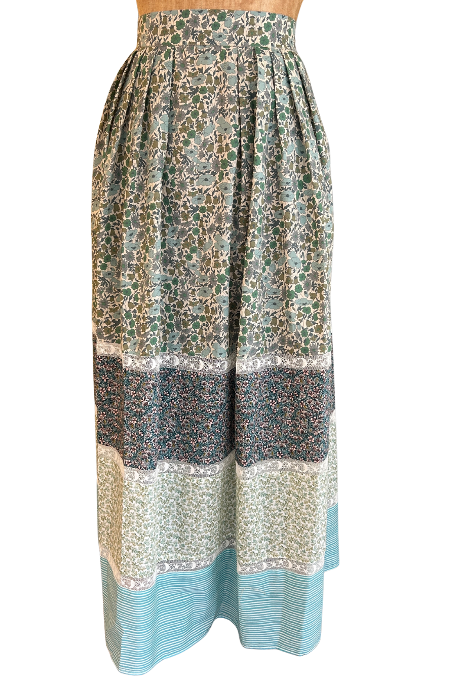 Amy Skirt CocoWolf Collab