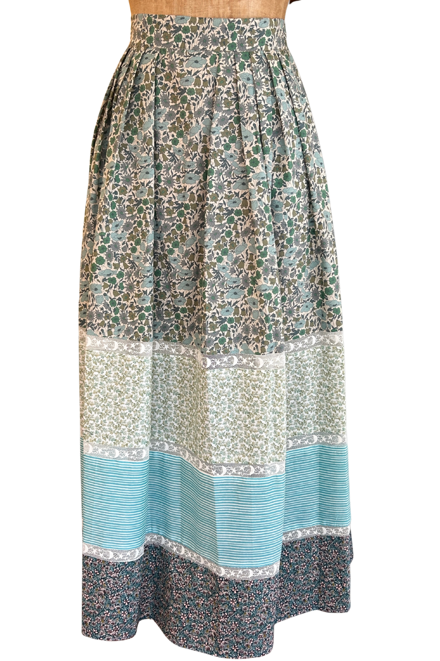 Amy Skirt CocoWolf Collab