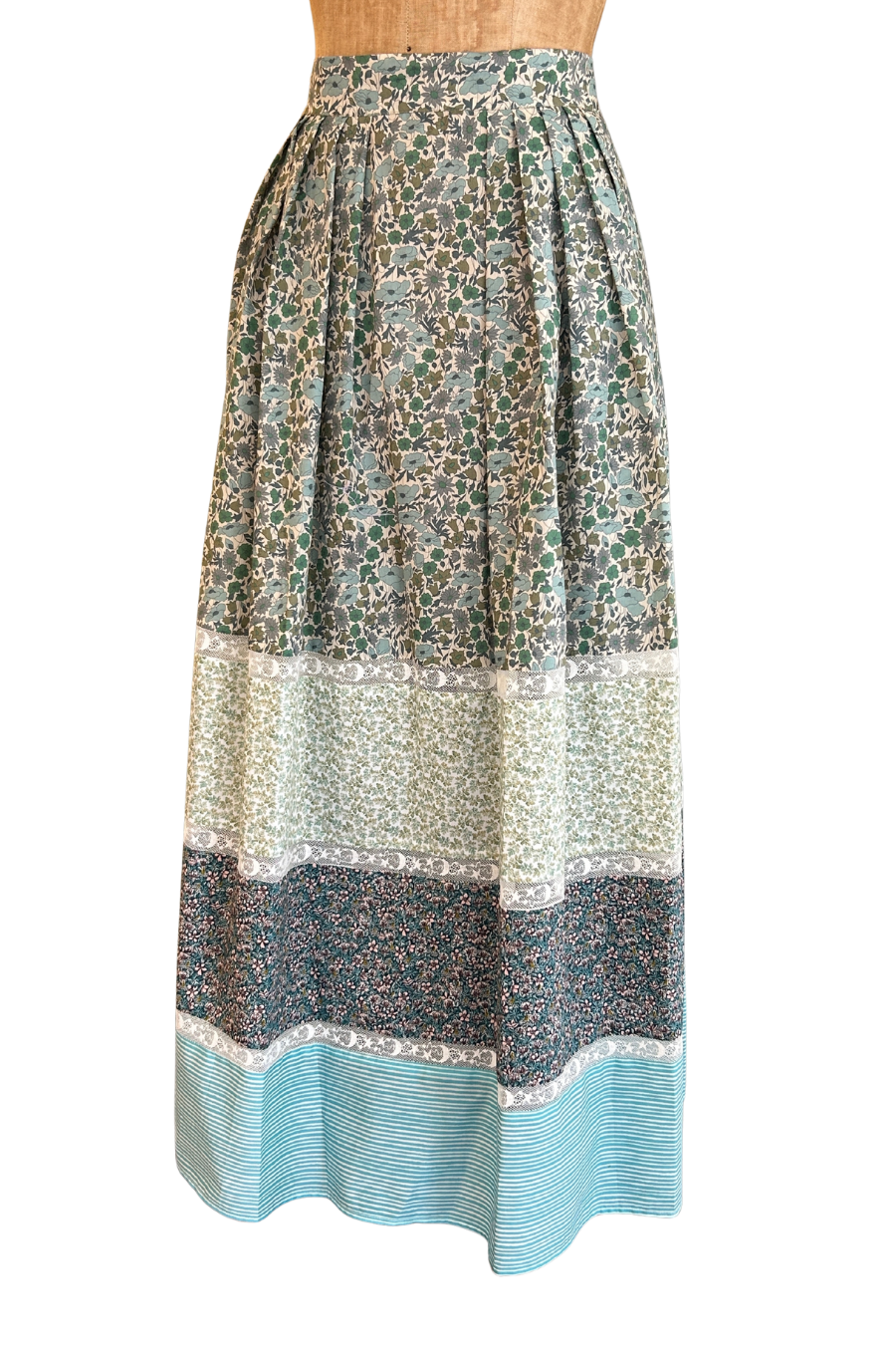 Amy Skirt CocoWolf Collab
