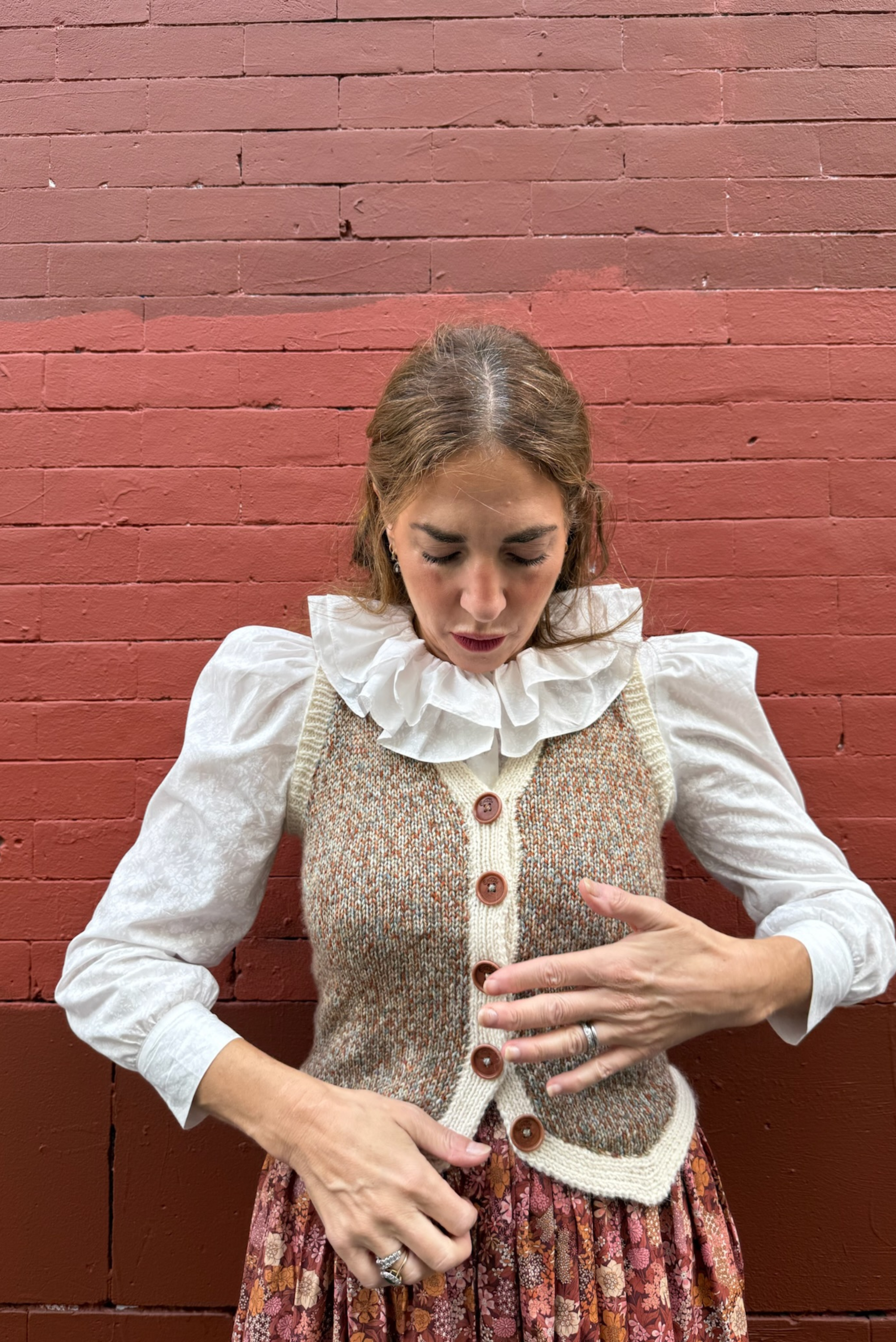 Shop Annie Waistcoat – Hand-Knitted in Rust - O Pioneers
