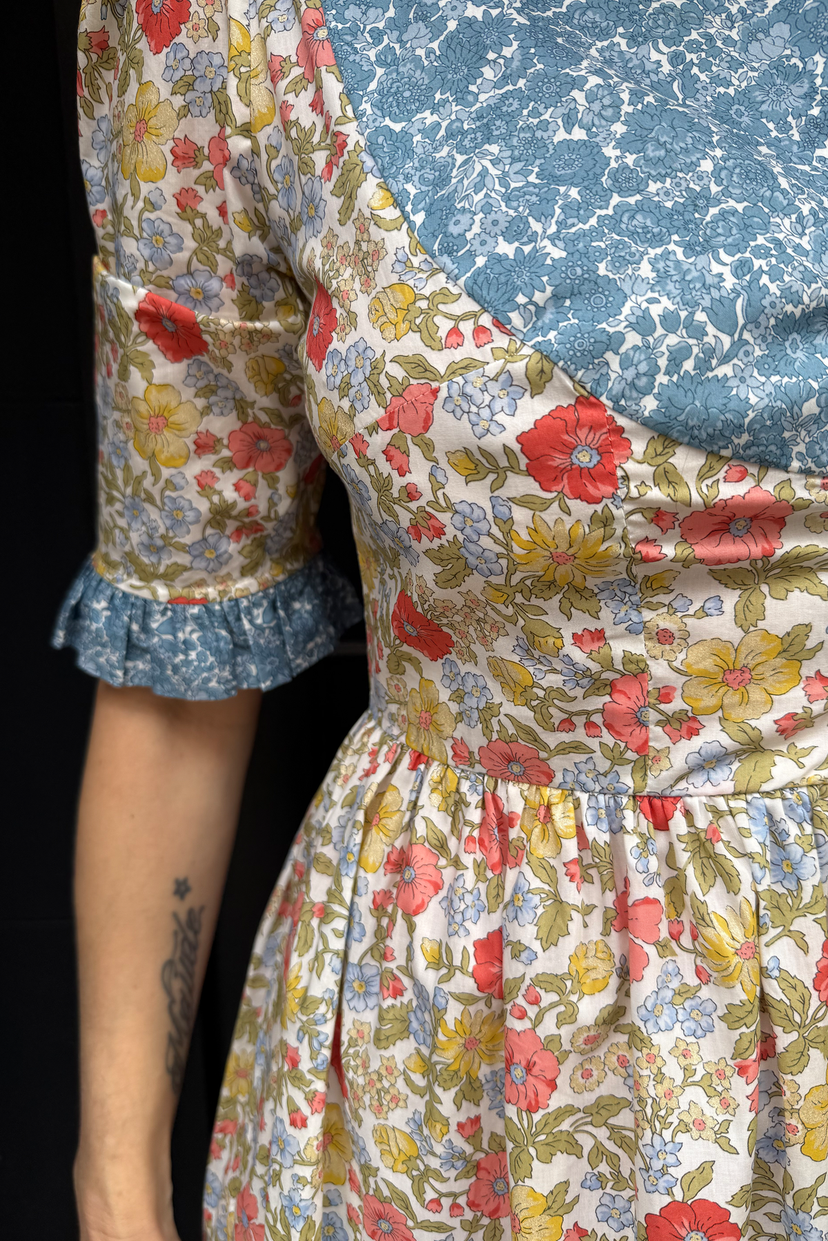 Tania Dress Short - Larissa Rose