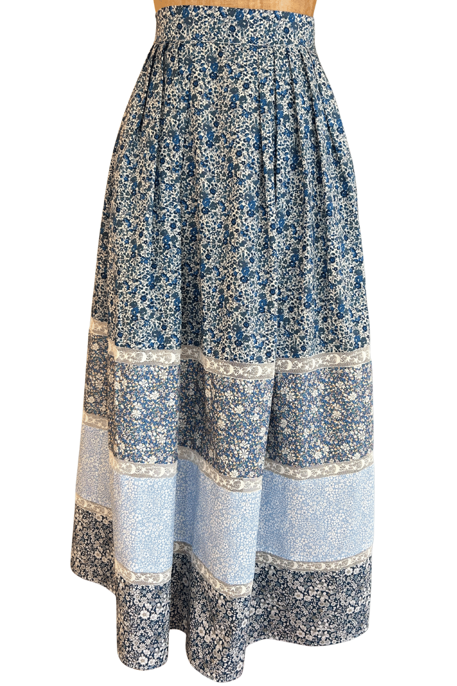 Amy Skirt CocoWolf Collab