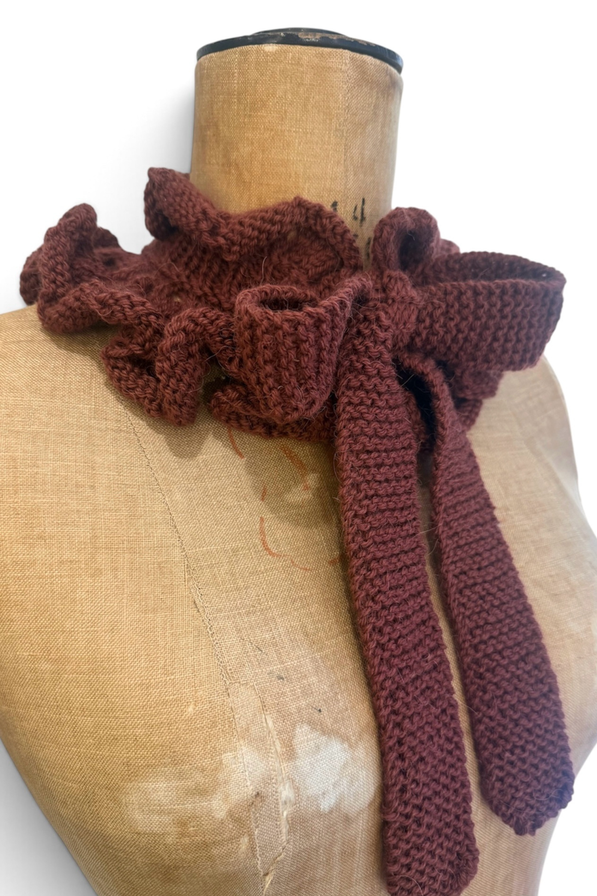 Rose Ruffle Collar