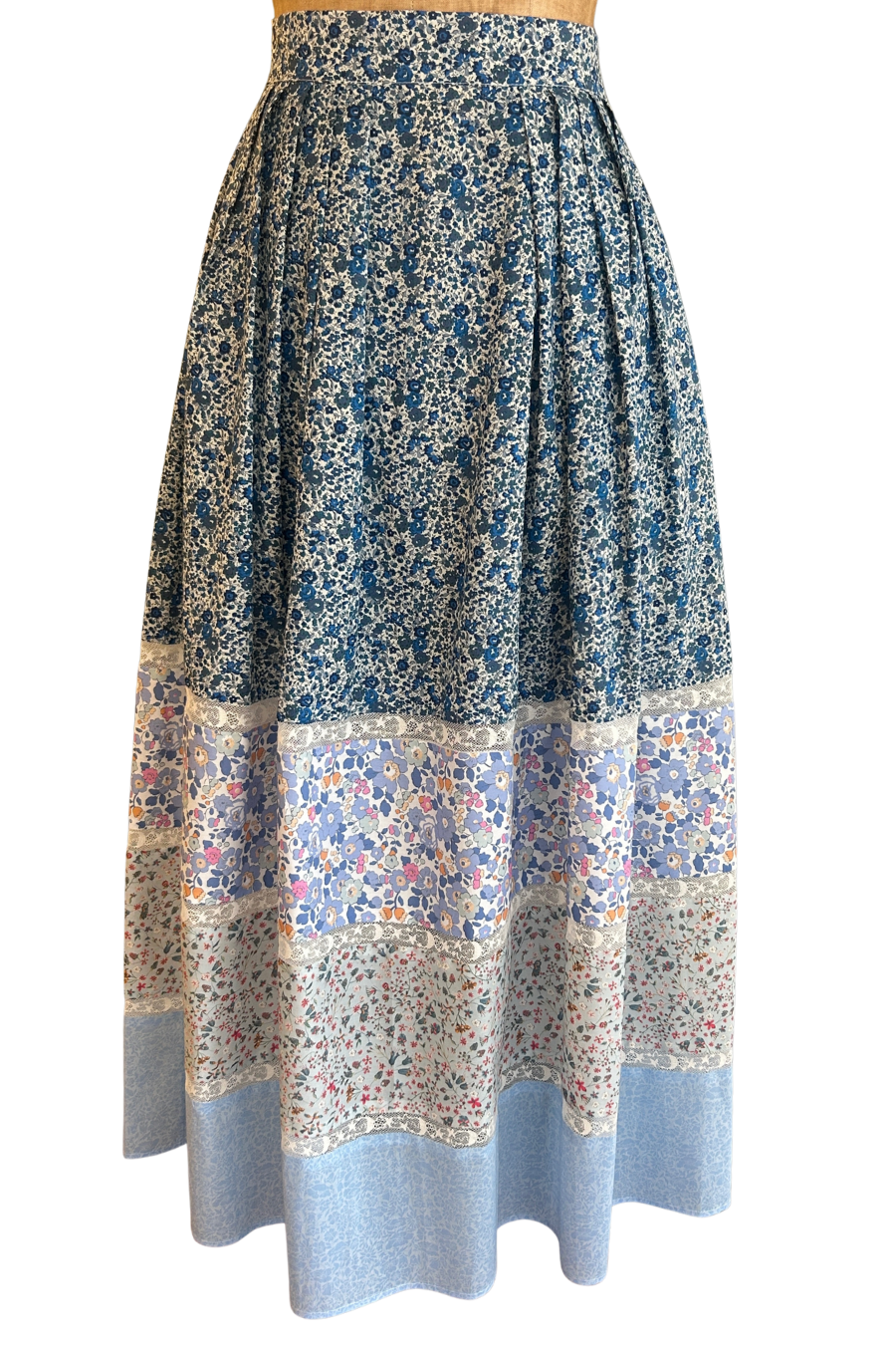 Amy Skirt CocoWolf Collab